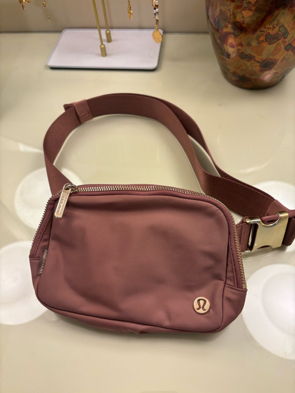Lululemon Everywhere Belt Bag
